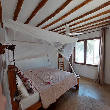 Moyo Top Floor Apartment Pwani Mchangani Eksteriør bilde