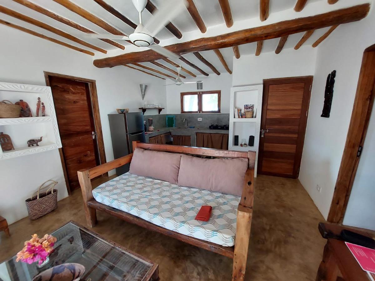 Moyo Top Floor Apartment Pwani Mchangani Eksteriør bilde